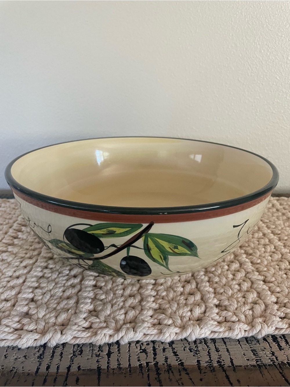 HD Designs Hand-Painted Ceramic Olive Bowl in Cream and Green
